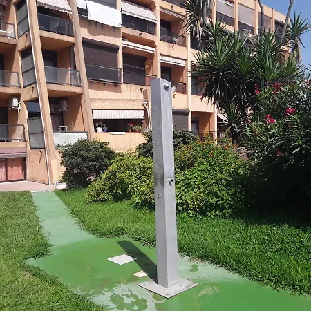 Апартаменты Les Pieds Dans L'eau Санта-Люсьа-ди-Морьяни