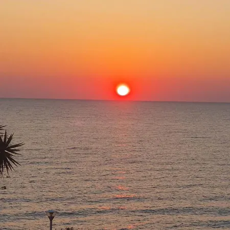 Les Pieds Dans L'eau * Santa-Lucia-di-Moriani