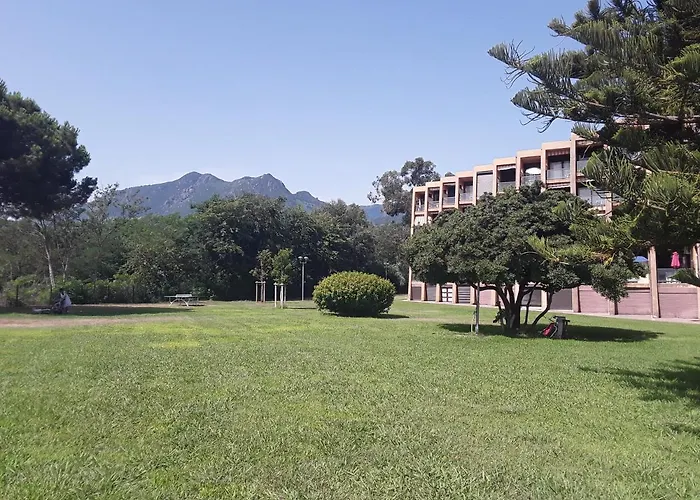 Les Pieds Dans L'eau 公寓 *