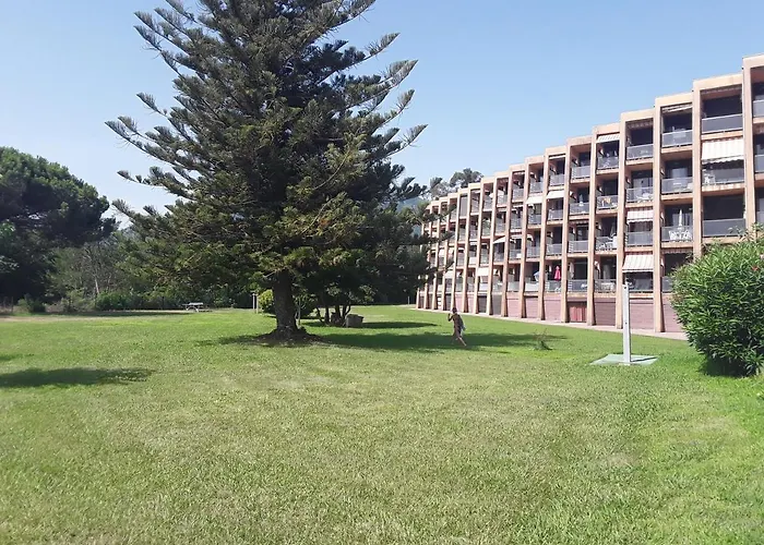 Les Pieds Dans L'eau * 圣露茜亚迪莫伊拉