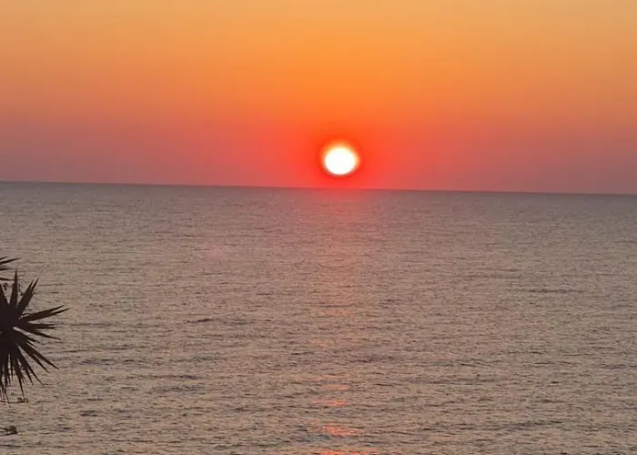 Les Pieds Dans L'eau * 圣露茜亚迪莫伊拉